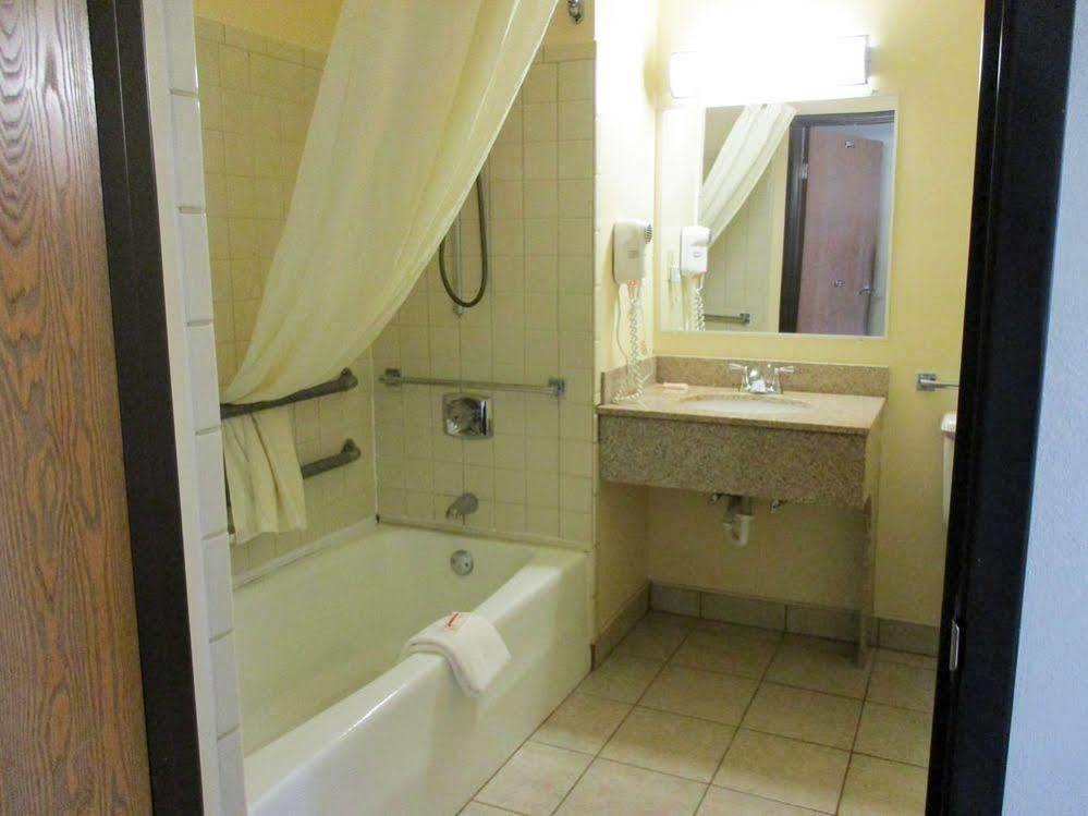 6-montoursville, Pa -
